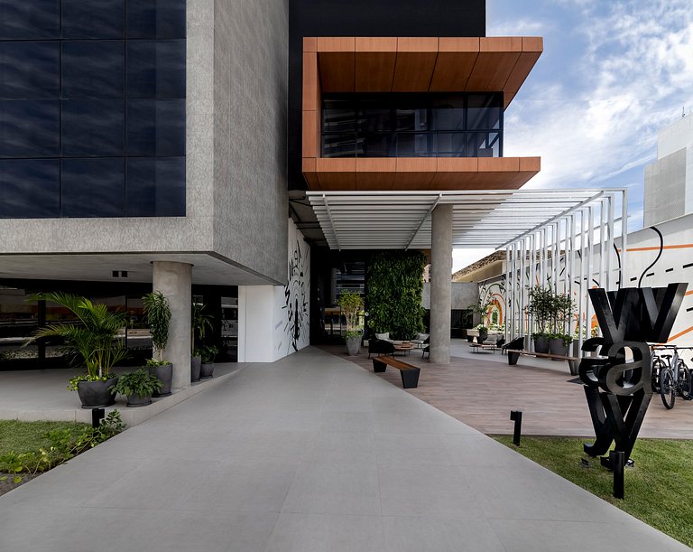 Refúgio Completo | 200 m da Praia | Área Turística