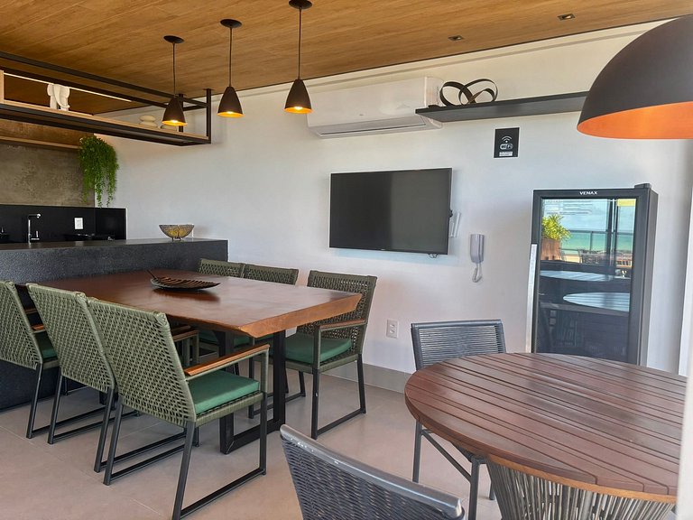 Studio Incrível + Varanda | 200m da Praia