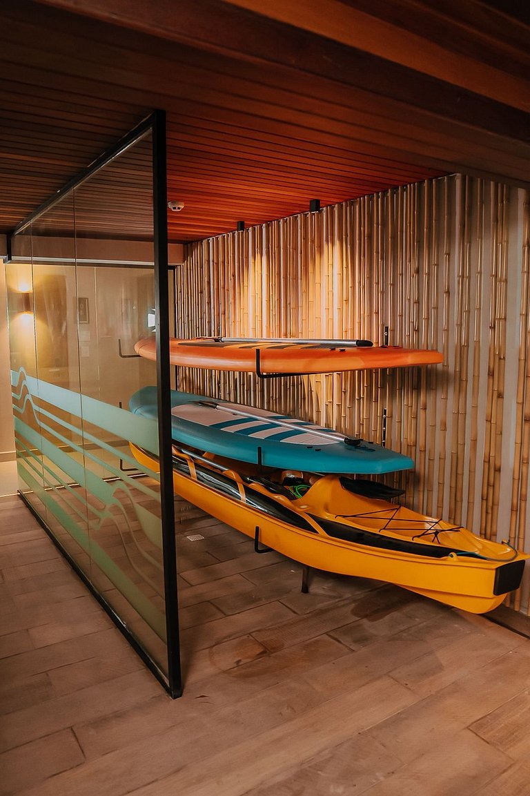 Estúdio c/ Varanda & Vista | Beira Mar c/ Piscina