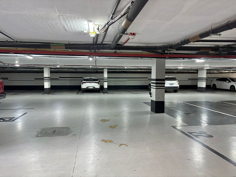 Urban 750 | Studio moderno by Refúgio Hospedagens