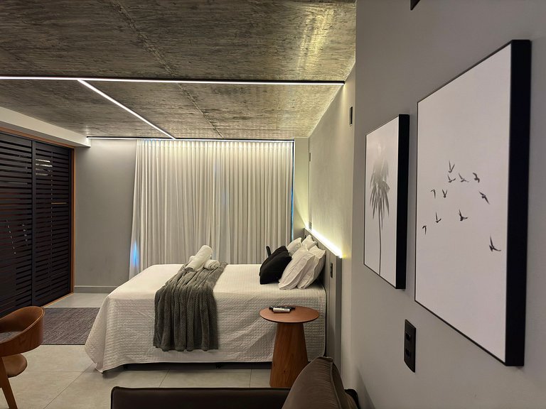 Studio completo | Praia e localização perfeita