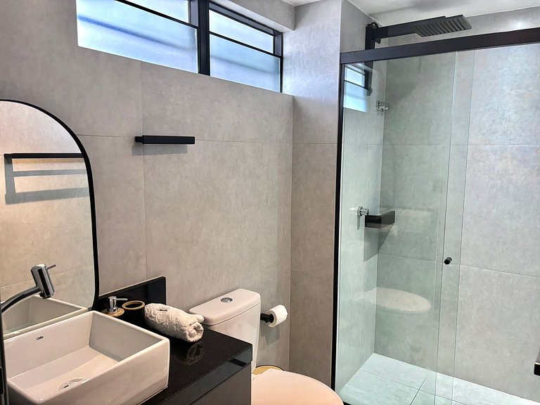 Studio completo | Praia e localização perfeita