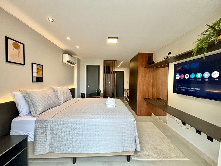 Moderno | Wi-Fi | Piscina c/ Vista | 120m da Praia