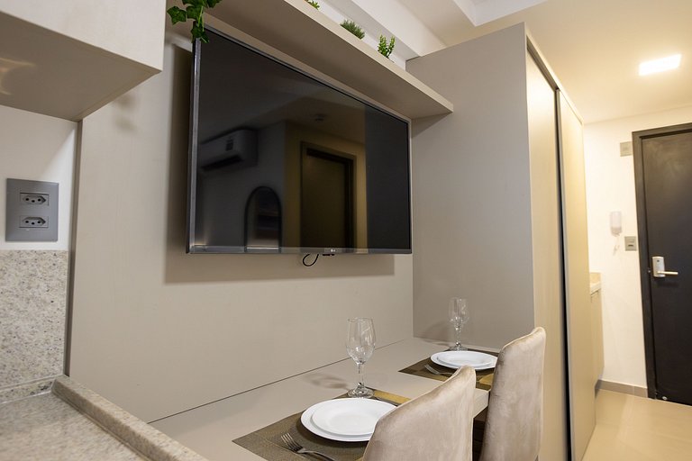 Beira-mar | Varanda | Ótima Localização | Wi-fi