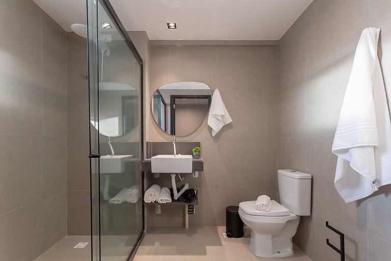 Conforto | Vista | 200m da Praia | Área Turística