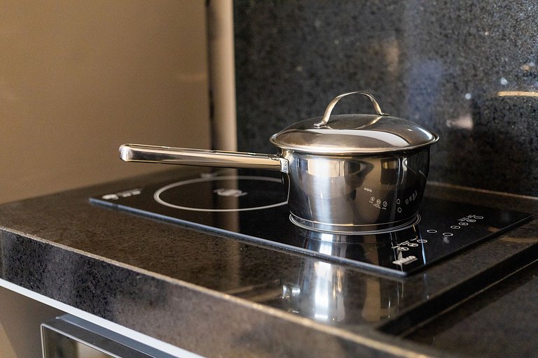 Conforto | Vista | 200m da Praia | Área Turística