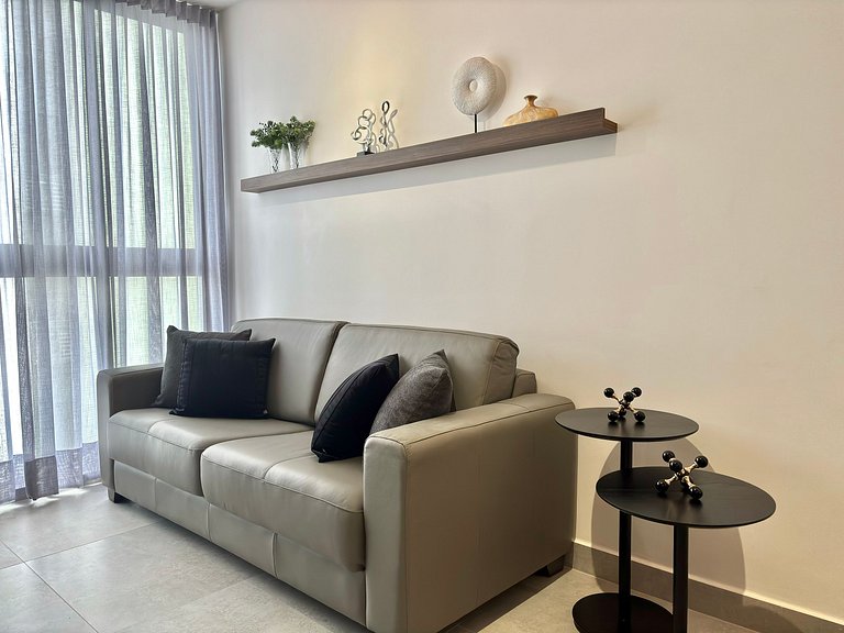 Completo | Perto da Praia | Vaga Privada | Piscina