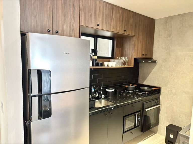 Completo | Perto da Praia | Vaga Privada | Piscina