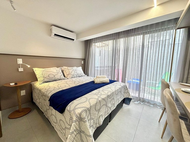 Estúdio c/ Terraço | Beira Mar c/ Piscina