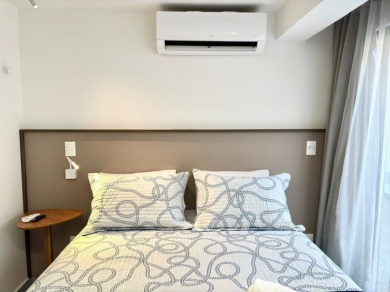 Estúdio c/ Terraço | Beira Mar c/ Piscina