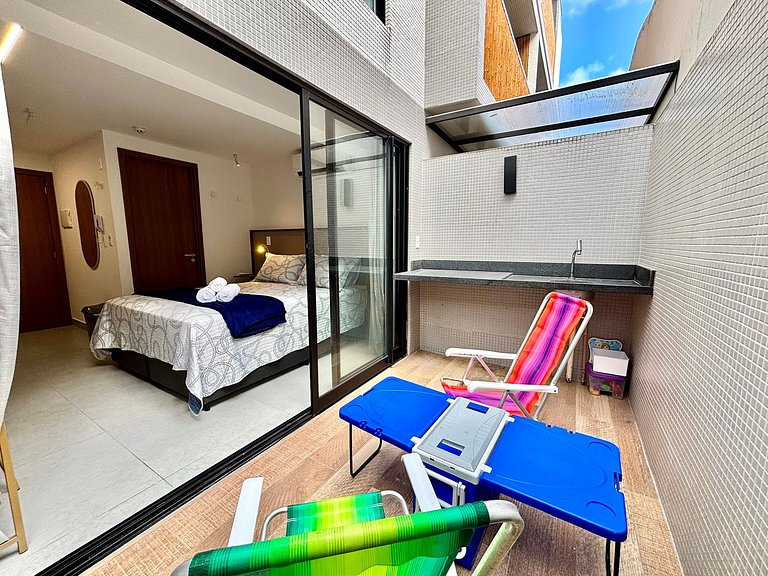 Estúdio c/ Terraço | Beira Mar c/ Piscina