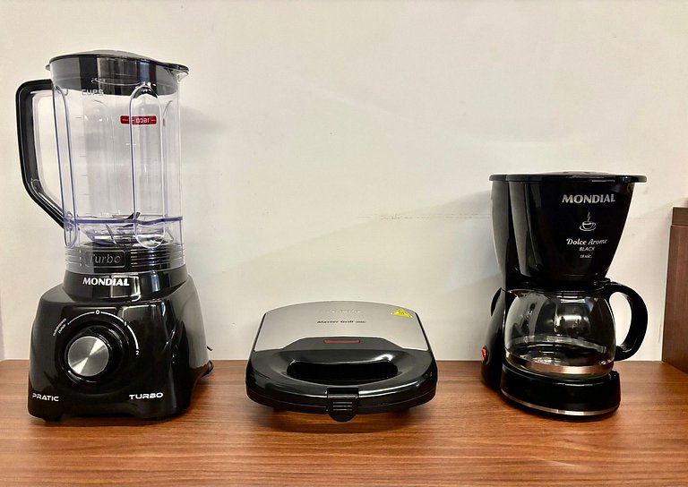 Moderno | Wi-Fi | Piscina c/ Vista | 120m da Praia