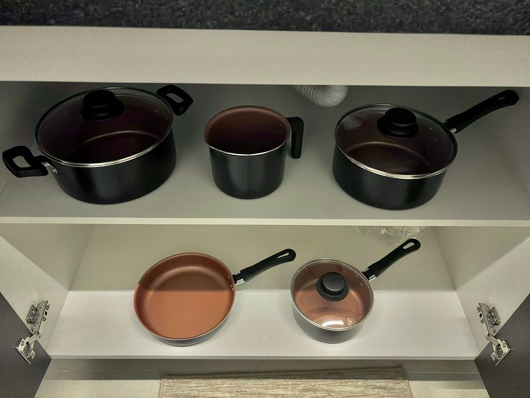 Moderno | Wi-Fi | Piscina c/ Vista | 120m da Praia