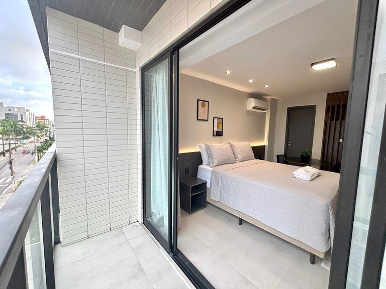 Moderno | Wi-Fi | Piscina c/ Vista | 120m da Praia