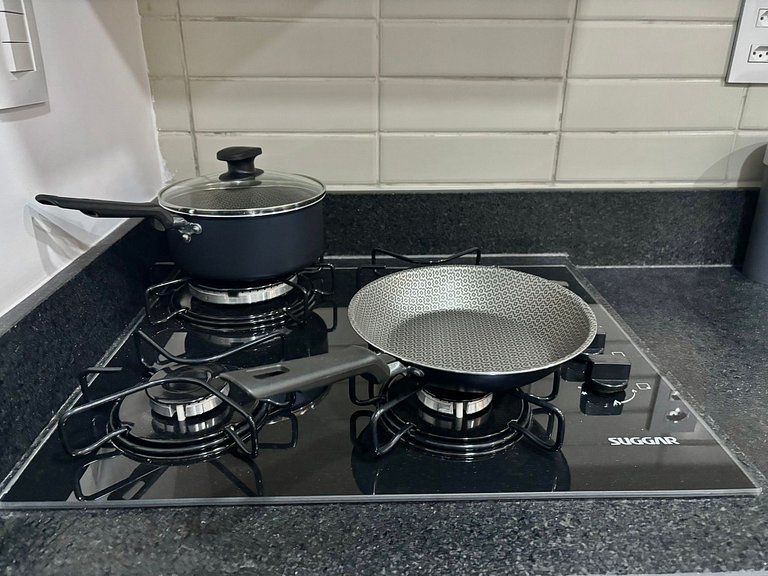 Completo | Praia a 120 Metros | Piscina Incrível