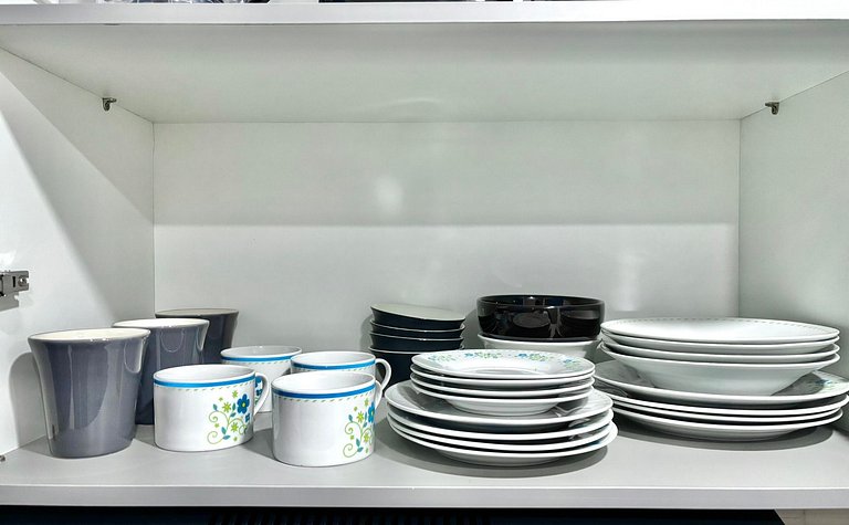 Completo | Praia a 120 Metros | Piscina Incrível