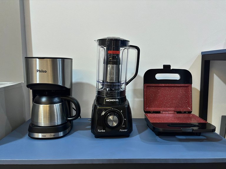 Completo | Praia a 120 Metros | Piscina Incrível