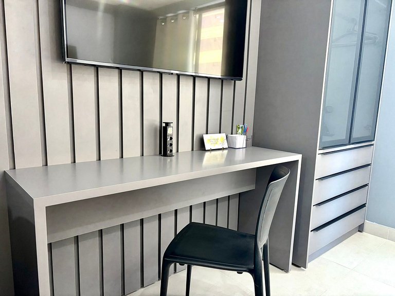 Conforto | Piscina Vista Incrível | 120m da Praia