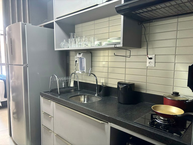 Conforto | Piscina Vista Incrível | 120m da Praia