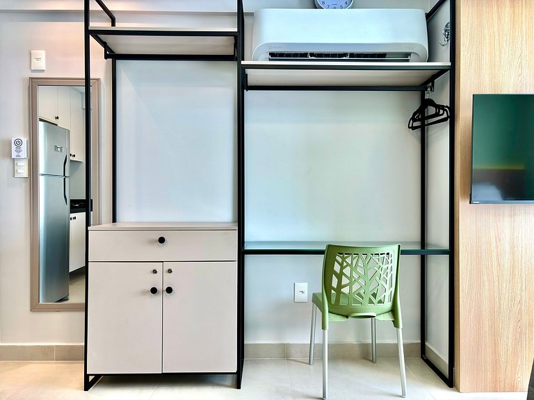 Completo | Piscina c/ vista incrível | Praia 120m