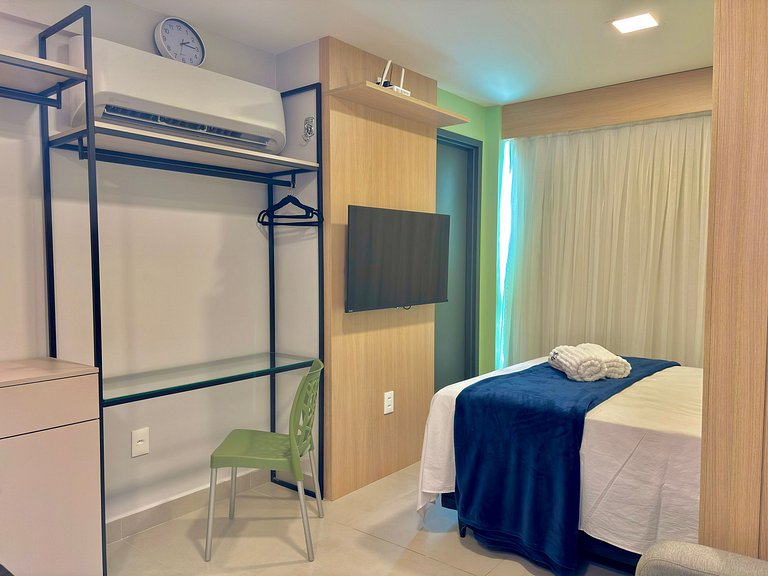 Completo | Piscina c/ vista incrível | Praia 120m