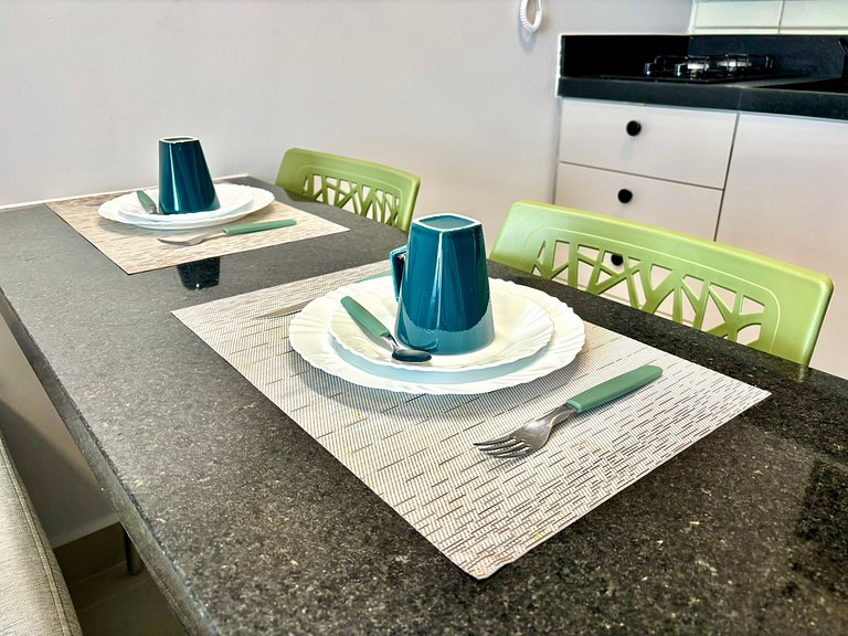 Completo | Piscina c/ vista incrível | Praia 120m