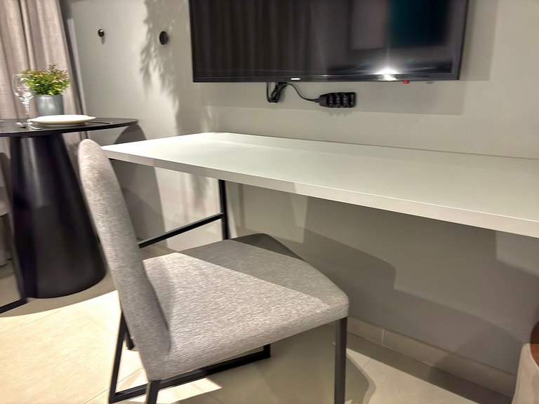 Conforto | Vista | 200m da Praia | Área Turística