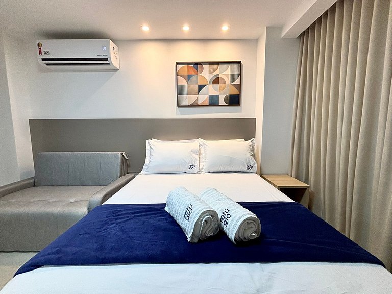 Piscina c/ vista incrível | Completo | Praia 120m