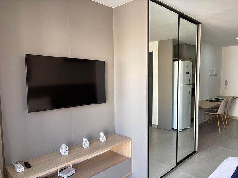 Piscina c/ vista incrível | Completo | Praia 120m