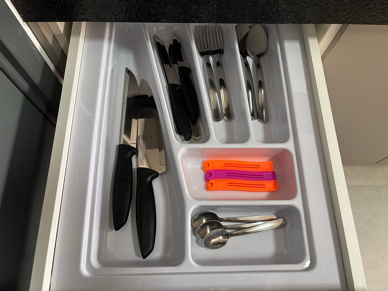 Piscina c/ vista incrível | Completo | Praia 120m