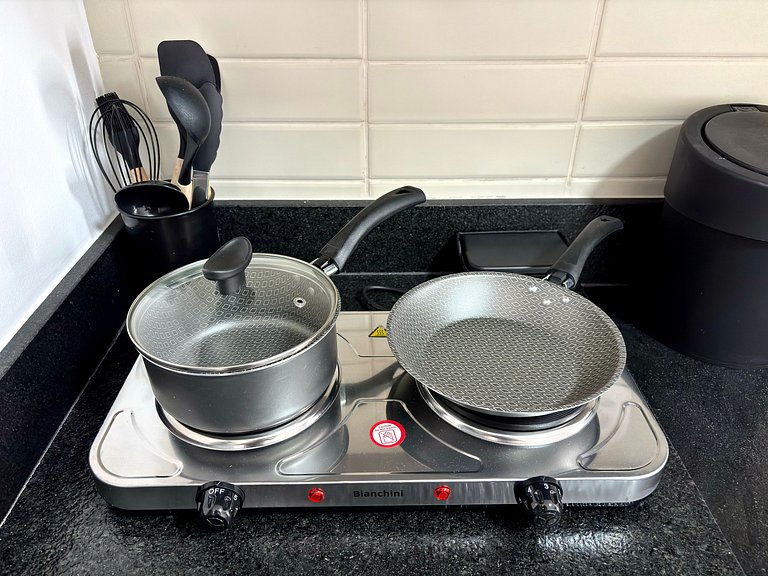 Piscina c/ vista incrível | Completo | Praia 120m