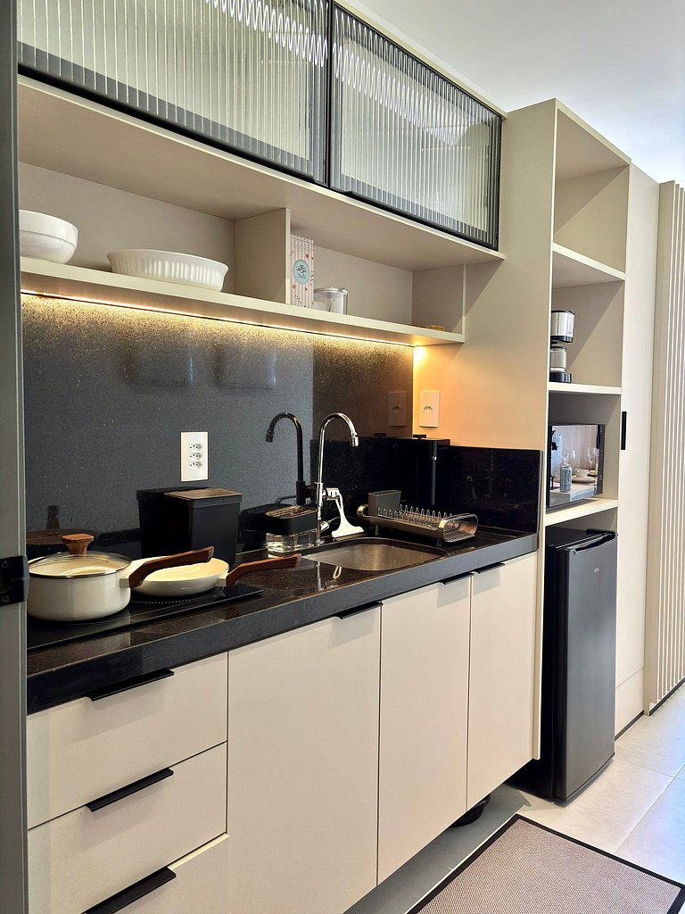 Studio Completo | Piscina e Academia