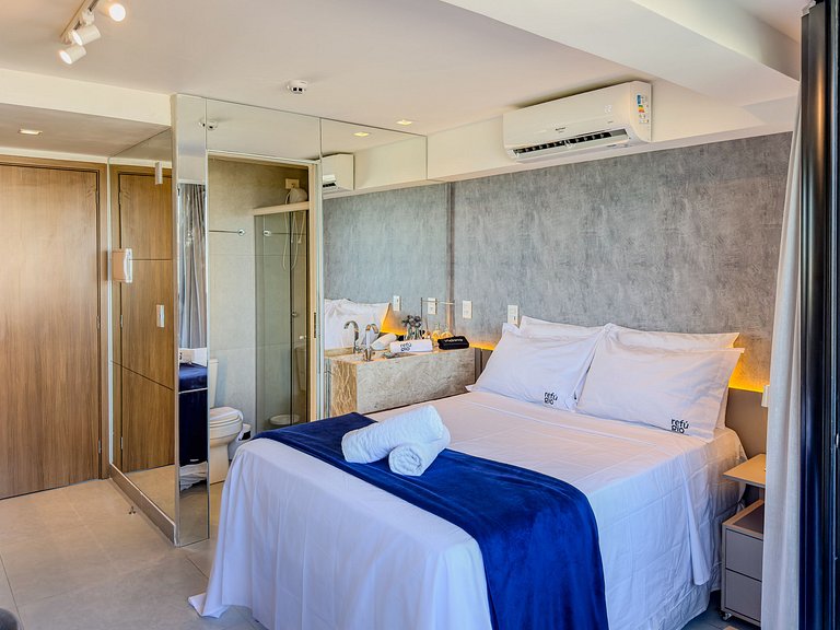 Estúdio c/ Varanda & Vista | Beira Mar c/ Piscina