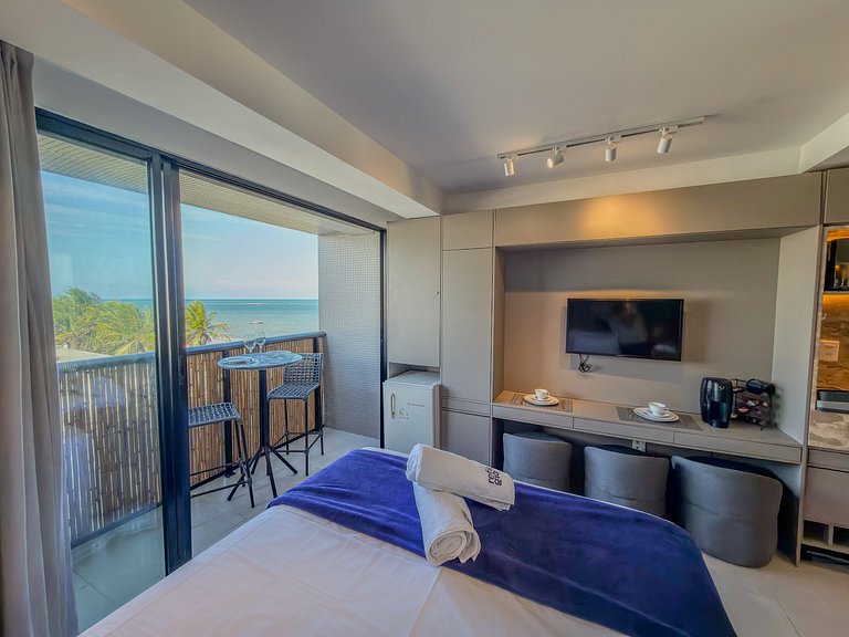 Estúdio c/ Varanda & Vista | Beira Mar c/ Piscina