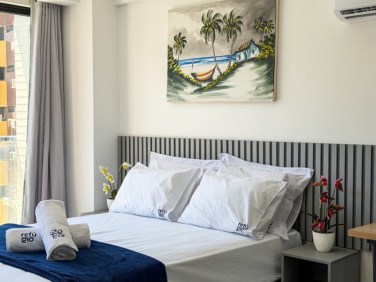 Apto Completo | Piscina c/ Vista | 120m da Praia