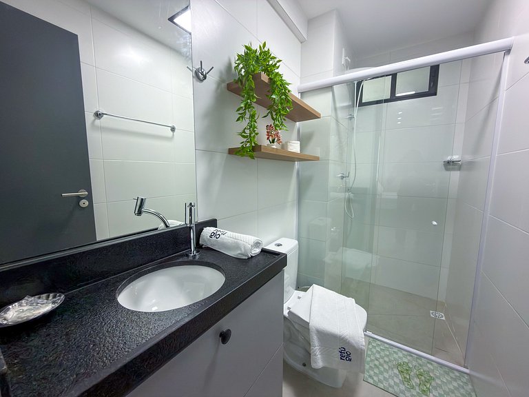 Apto Completo | Piscina c/ Vista | 120m da Praia