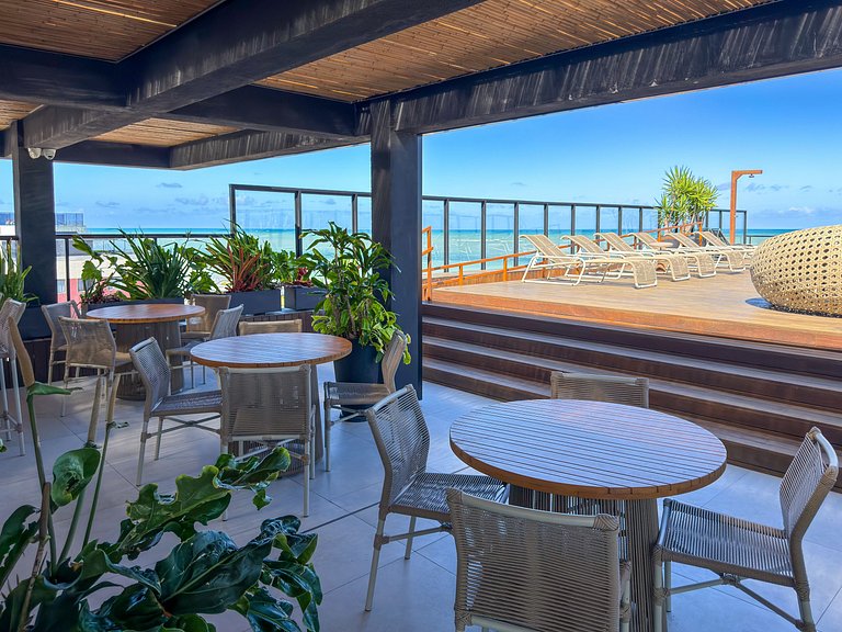 Estúdio c/ Terraço | Beira Mar c/ Piscina