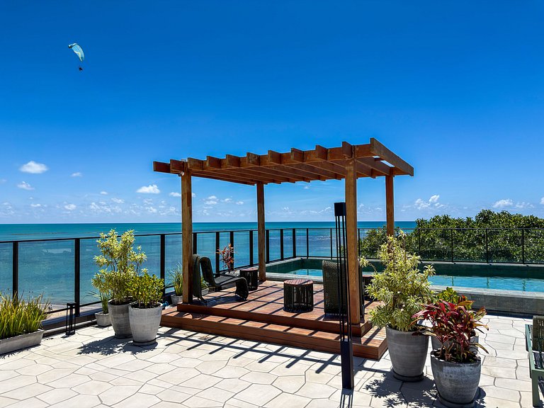 Studio Vista Mar | Pé na Areia + Piscina Incrível