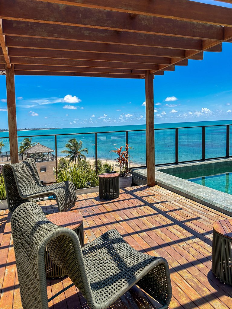 Studio Vista Mar | Pé na Areia + Piscina Incrível