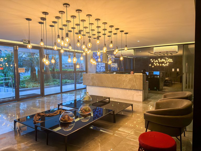 Vista Mar | Ótima Localização | Completo c/ 2 Qtos