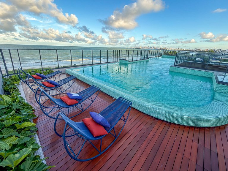 Studio Completo | Beira Mar e Piscina Rooftop