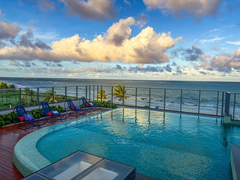Apto c/ Vista Mar | Beira Mar e Piscina Rooftop