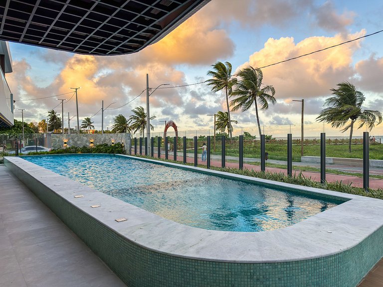 Studio Completo | Beira Mar e Piscina Rooftop