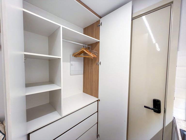 Studio Perfeito | 50m da praia + Piscina Vista Mar