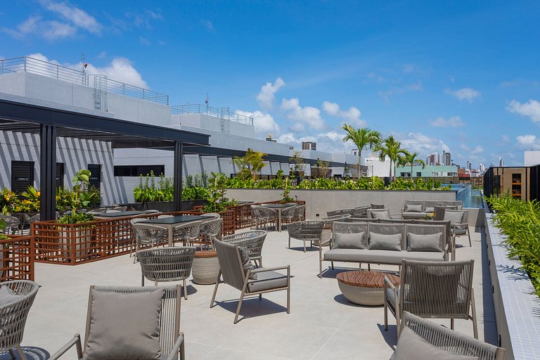 Studio Perfeito | Rooftop c/ Piscina e Vista Mar