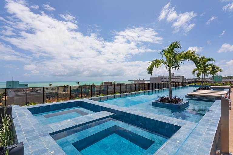 Studio Perfeito | Rooftop c/ Piscina e Vista Mar