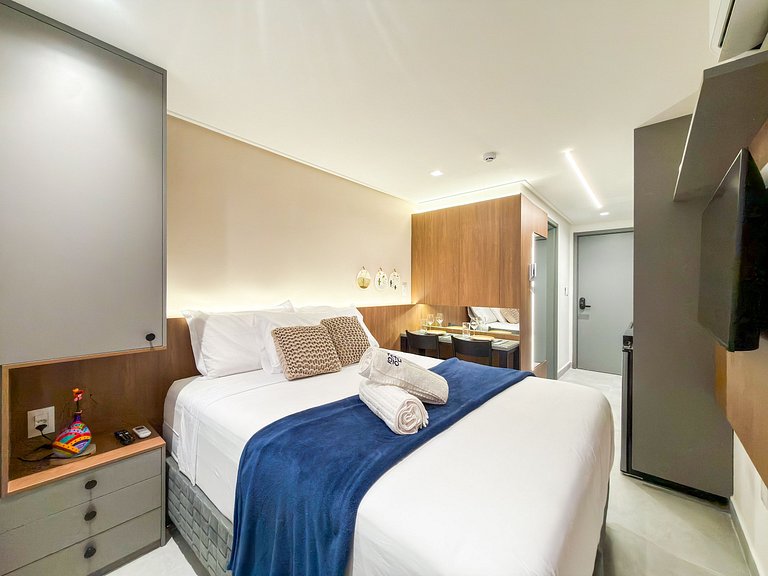 Studio Perfeito | Rooftop c/ Piscina e Vista Mar