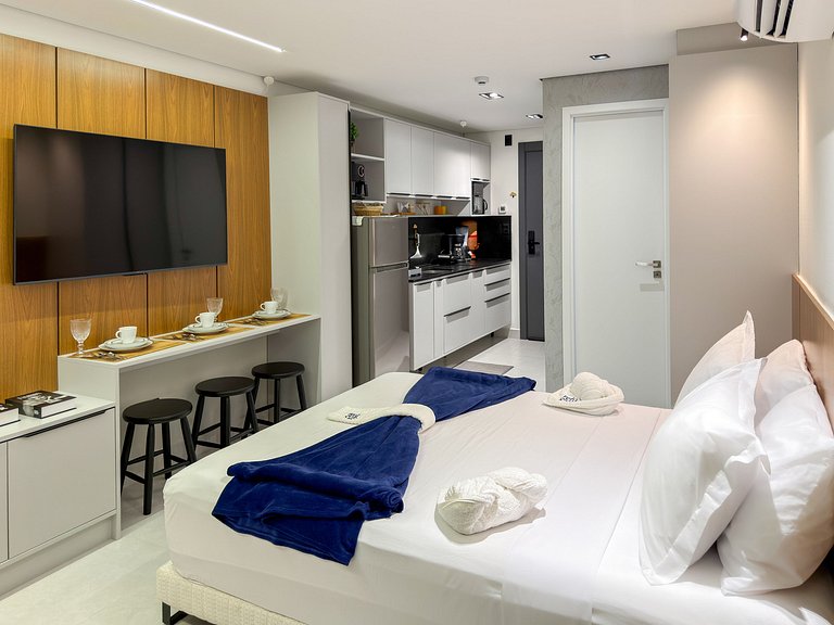 Studio c/ Vista Mar | Beira Mar e Piscina Rooftop